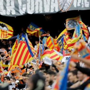 马卡：西甲批准巴萨更换主场，瓦伦球迷协会称其严重轻视客队球迷